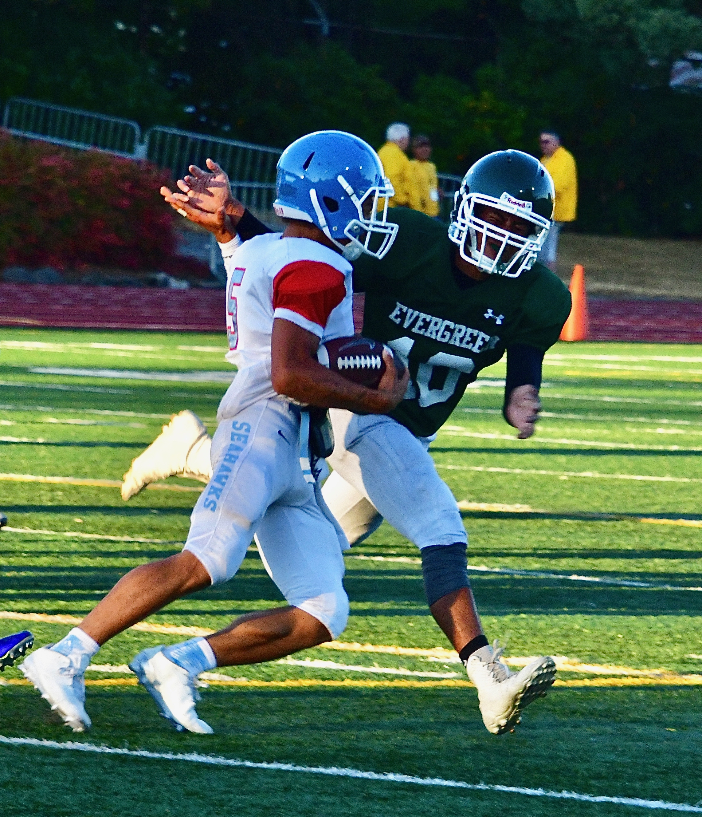 Diego Jackson evaded tackles and scored on Evergreen. Photo by Patrick Robinson