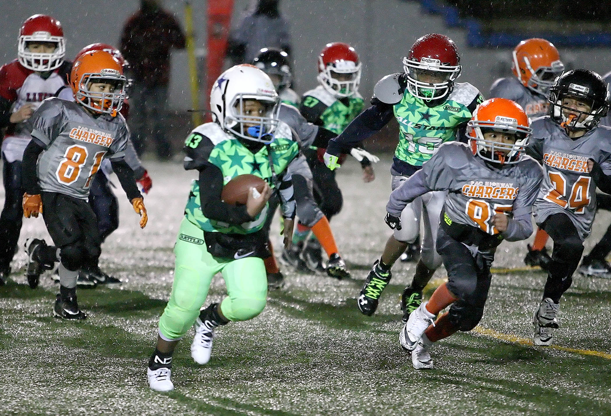 The 7 and under Championship game between the Puget Sound Lancers vs the Pac Hwy Chargers. Final score was Pac Hwy Chargers 19, Puget Sound Lancers 13. Photo by Kurt Howard