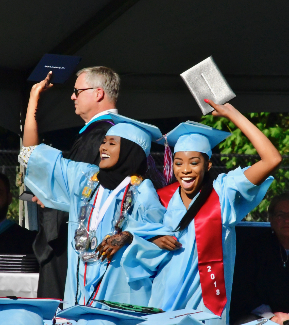 Sealth graduation