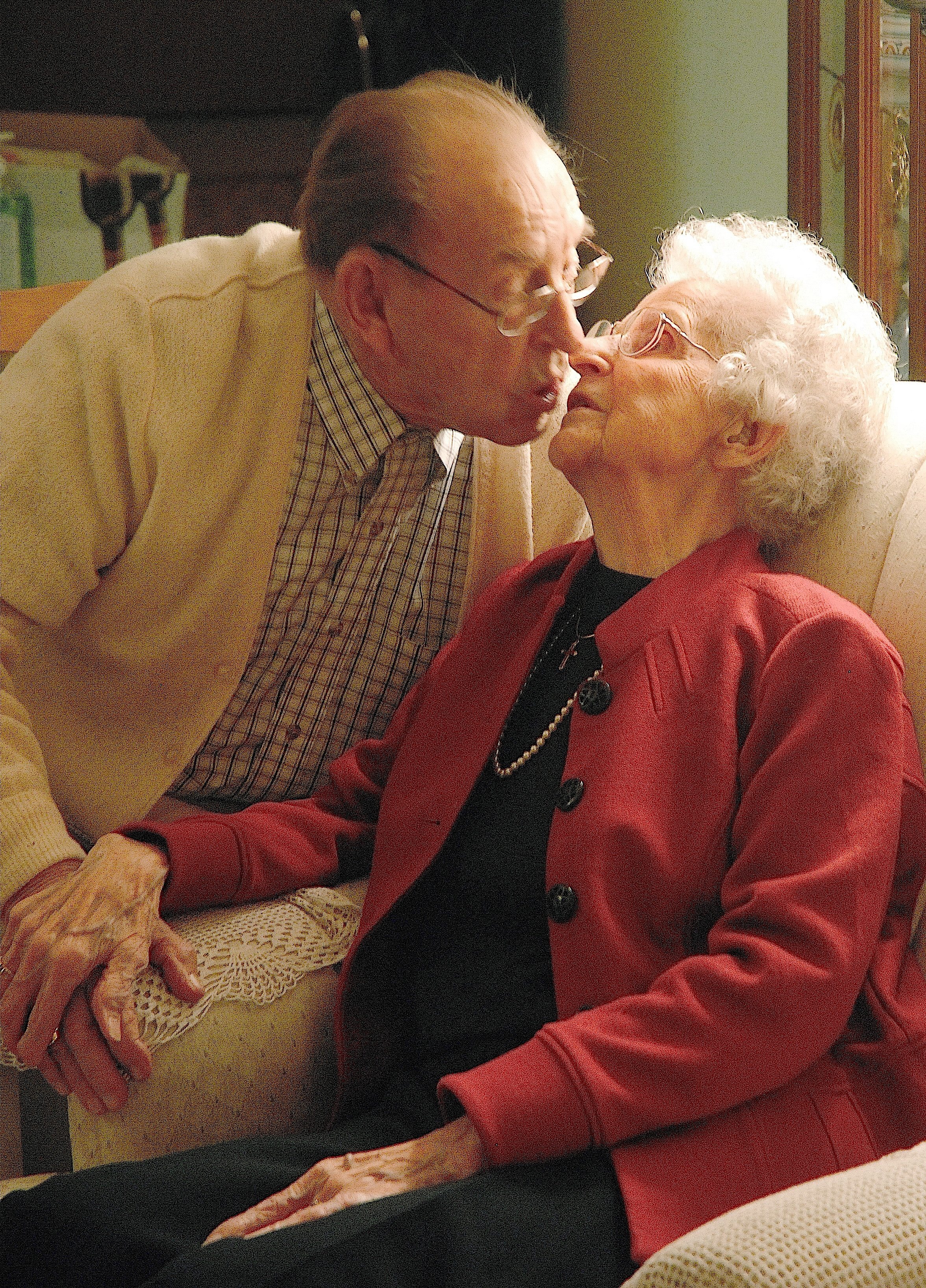 West Seattle Senior Citizens renew vows | Westside Seattle