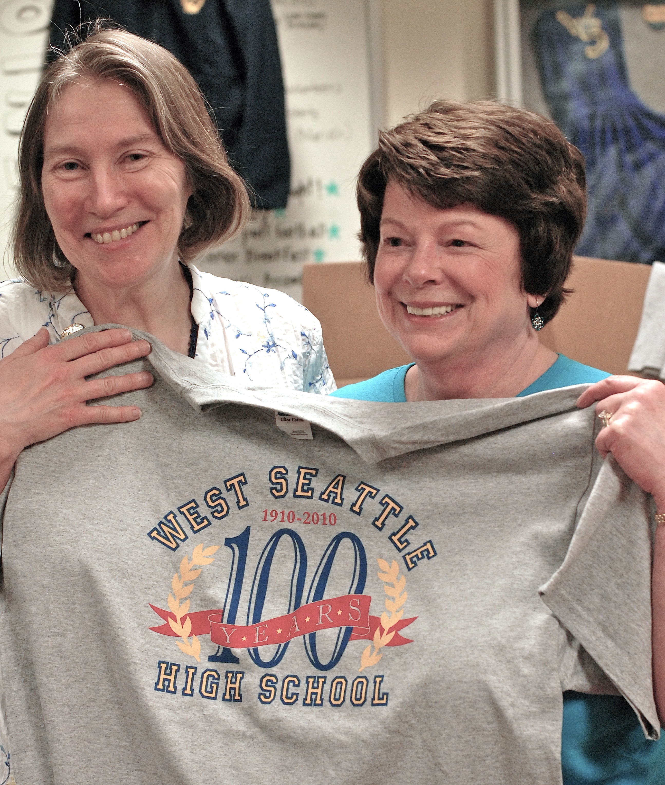 SLIDESHOW: WSHS Celebrates 100 years at Reunion night | Westside Seattle