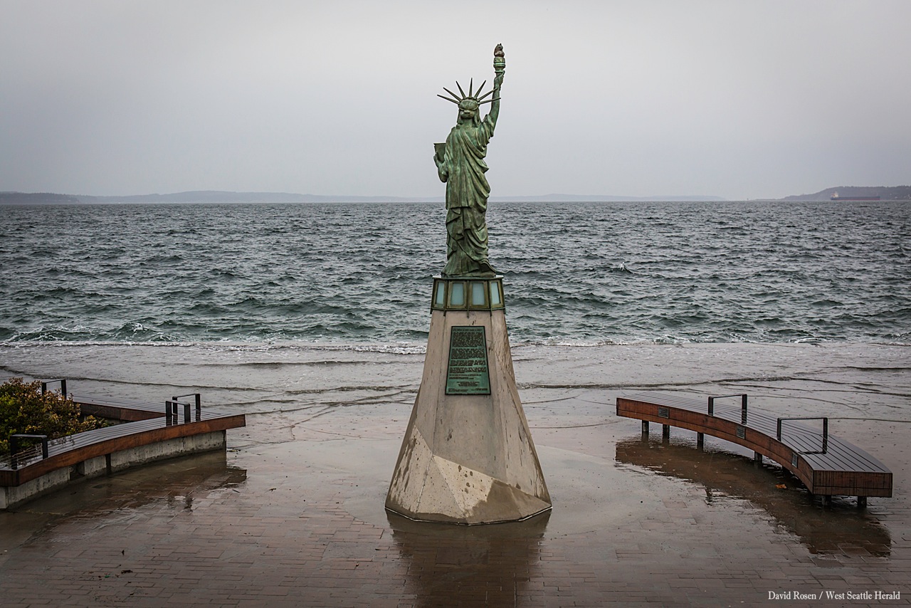 SLIDESHOW Alki tides and wind flood the promenade Westside Seattle