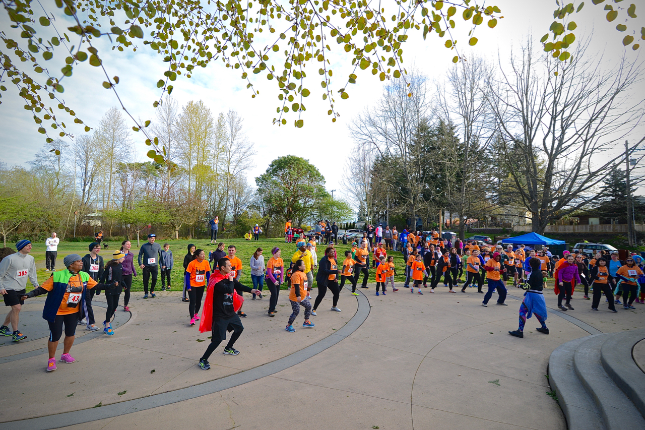 SLIDESHOW White Center 5K once again a sunny super hero success