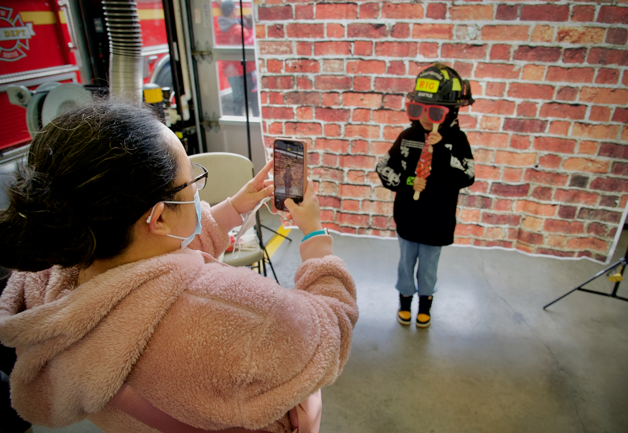 Brick wall photo station