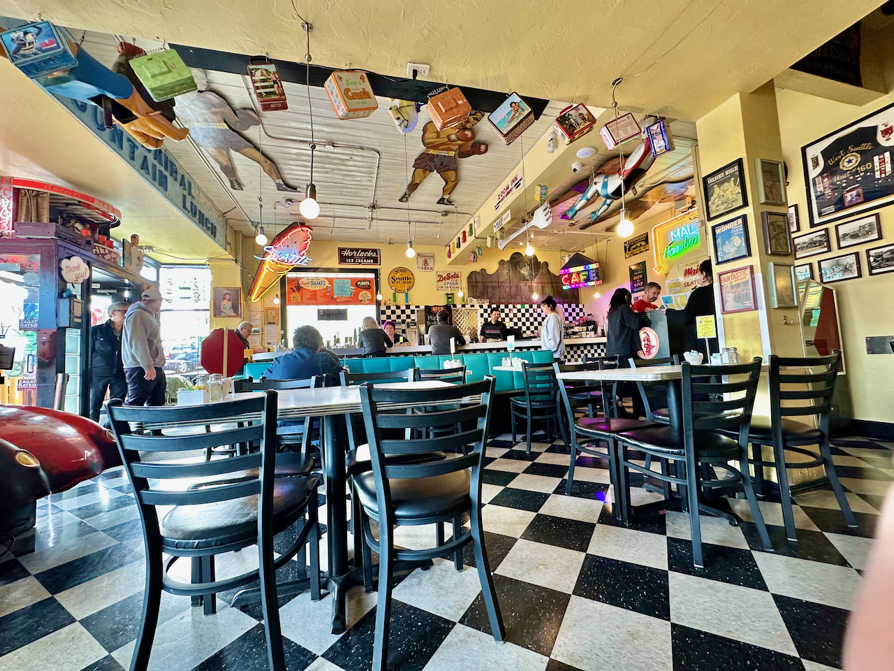 Luna Park Cafe is up for sale: Owner John Bennett is retiring ...