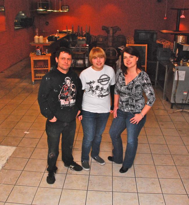 Blaine, Zira and Rahel Cook of Zippy's Giant Burgers
