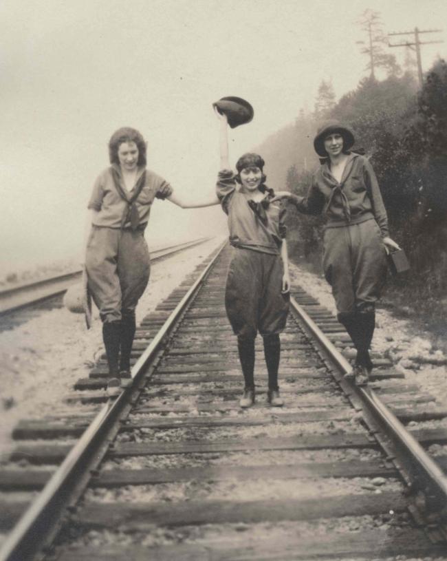 BHS 3 women on Ballard train tracks 9-20-06.jpg