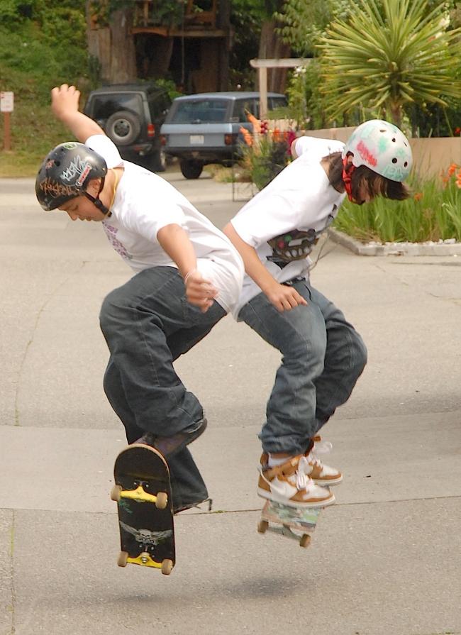 alki skateboarders.JPG