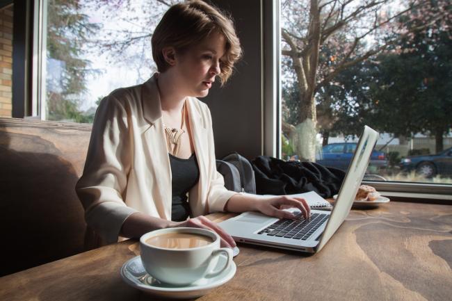 Ballard woman magnifies female voice in local startup scene