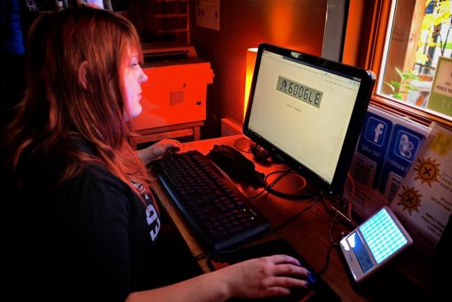 hotwire online coffeehouse